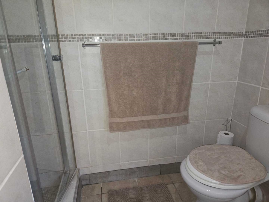 3 Bedroom Property for Sale in Rhodesdene Northern Cape